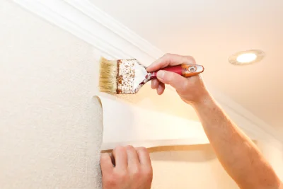 Pose de papier peint au Thil — revêtements muraux et toiles de verre